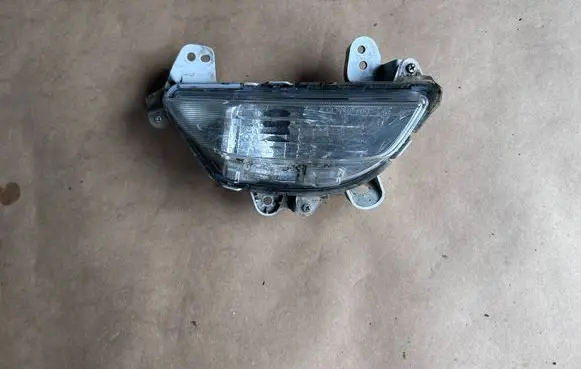 Mazda 3 III Front indicator light B45A51360