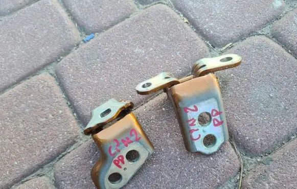 Renault Captur II Loading door hinge set CPN19