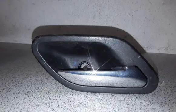 BMW 5 E39 Front door interior handle 7032926