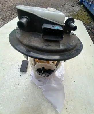 Citroen C4 Cactus In-tank fuel pump 9804068280 000131