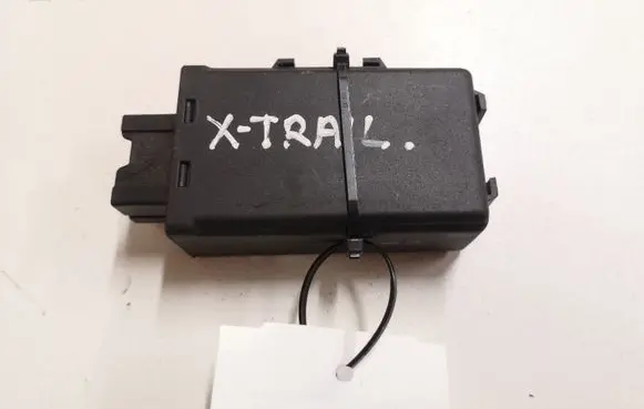 Nissan X-Trail T30 Keyless (KESSY) go control unit/module 285963Y50 5WK46472B 5WK48821