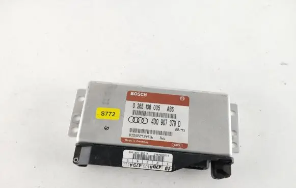 Audi A4 S4 B5 8D Engine control unit/module 4D0907379D 0265108005 DT0522954916
