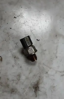 Audi A6 S6 C7 4G Fuel pressure sensor 05A906051 55CP2801
