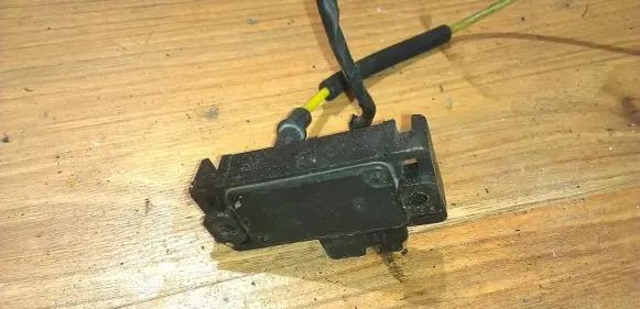 Opel Astra F Air pressure sensor 8767291