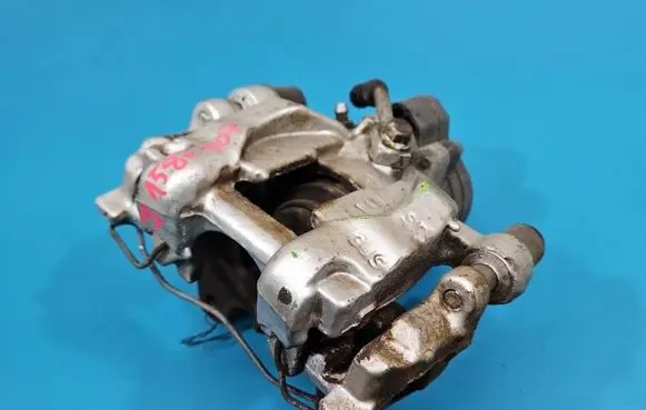 Volkswagen PASSAT B8 Rear brake caliper 3Q0615406J IMPRK1582707