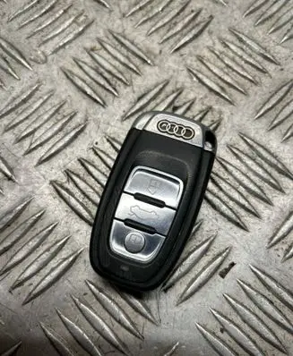 Audi A4 S4 B8 8K Ignition key/card 8T0959754D