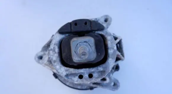 BMW 1 F20 F21 Engine mount bracket 6855460 120515
