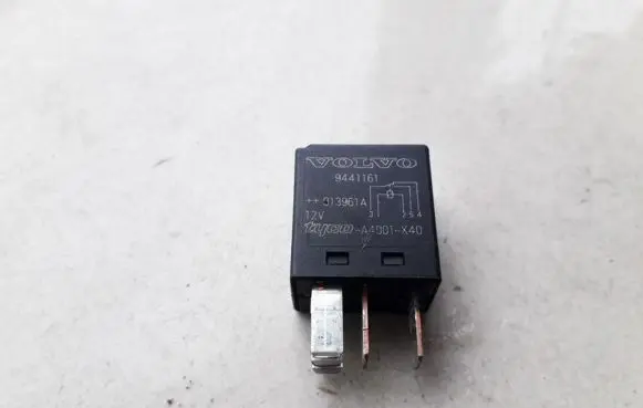 Volvo S60 Other relay V23074 9441161