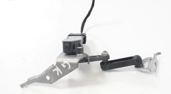 Lexus IS III XE30 Rear air suspension level height sensor 31406563