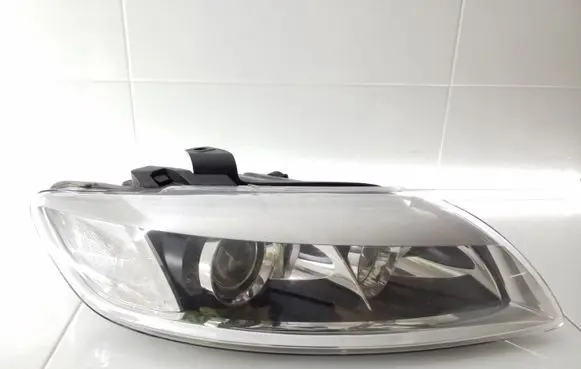 Audi Q7 4L Headlight/headlamp 4L0941004B 4L0941004