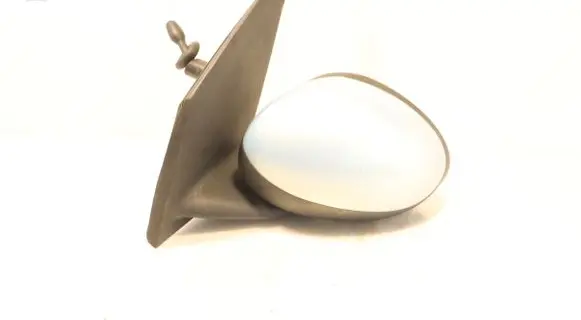 Toyota Aygo AB10 Front door electric wing mirror 