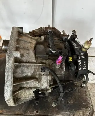 Opel Vivaro Manual 6 speed gearbox PF6010 8200546