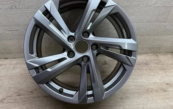 Volkswagen T-Roc R17 alloy rim 2GA601025AM