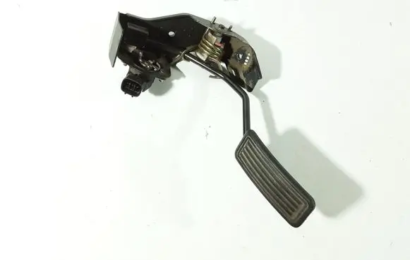 Toyota Avensis T250 Accelerator throttle pedal 8928147010 1983003010