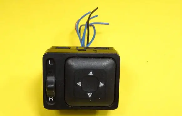 KIA Sportage Wing mirror switch