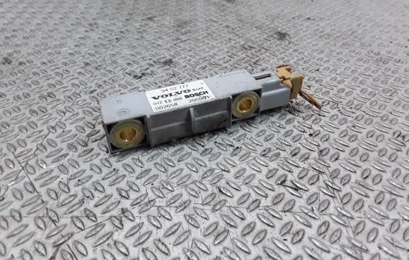 Volvo V70 Airbag deployment crash/impact sensor 9452777