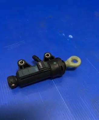 BMW 3 E46 Clutch slave cylinder 752146