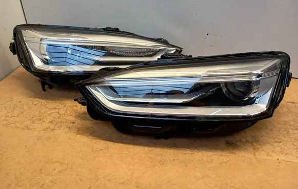 Audi A5 Headlights/headlamps set 8W6941006C