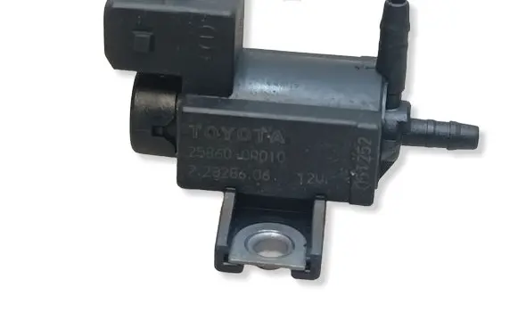 Lexus IS 220D-250-350 Turbo solenoid valve 258600R010