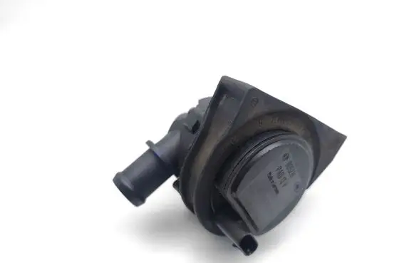 Audi A3 S3 8V Electric auxiliary coolant/water pump 5C0965567A 0392023211