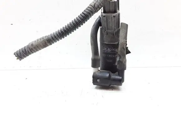 Volvo V50 Windscreen/windshield washer pump 1S7117K624FD
