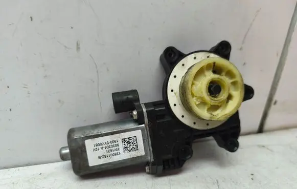 Renault Kangoo II Front door window regulator motor 128001182B