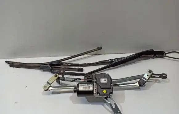 Volvo XC60 Front wiper linkage 