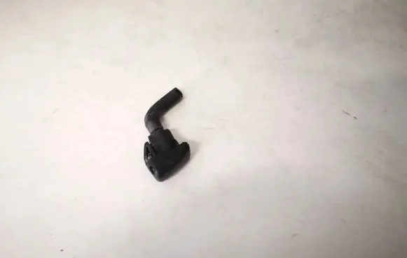 Chevrolet Captiva Windshield washer spray nozzle 