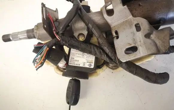 Nissan Almera Tino Ignition lock 28590C9902