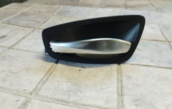 BMW 1 E81 E87 Front door interior handle 696210101