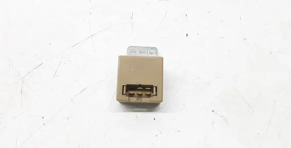 Mitsubishi Pajero Oil pressure relay MD369969 0680005280