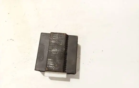 Volkswagen Bora Tow bar relay 506005 021777
