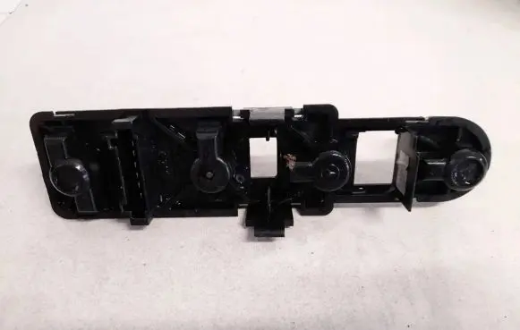 Mercedes-Benz A W168 Tail light bulb cover holder 3310