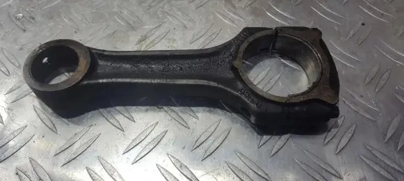 Mercedes-Benz Vito Viano W638 Connecting rod/conrod 