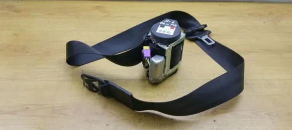Audi A6 S6 C6 4F Front seatbelt 4F0857705A 560788701