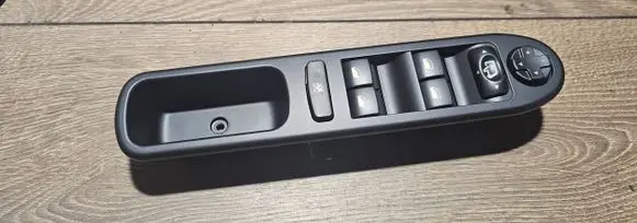 Peugeot 207 Electric window control switch 6554QG
