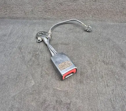 Audi A6 S6 C6 4F Front seatbelt buckle 8E0857755D 8E0857755Q 8E0857755Q01C