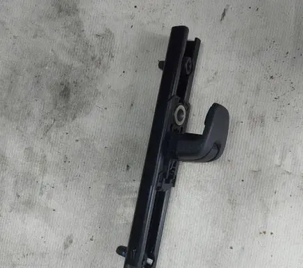 Ford S-MAX Seat belt adjustment rail 6G9N611C46BD