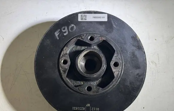 BMW M5 F90 Crankshaft pulley 7852253