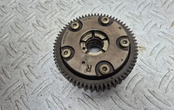 Mercedes-Benz CLS C219 Camshaft vanos timing valve A2720502447