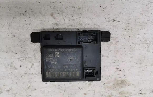 Mercedes-Benz Sprinter W906 Door control unit/module