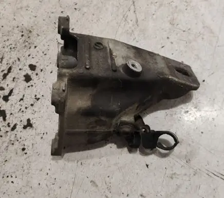 Suzuki Grand Vitara II Engine mounting bracket 200190