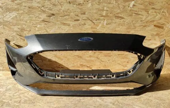 Ford Focus Front bumper JX7B17757A