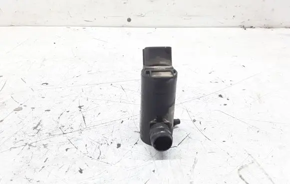 Toyota Avensis Verso Windscreen/windshield washer pump 8533033020