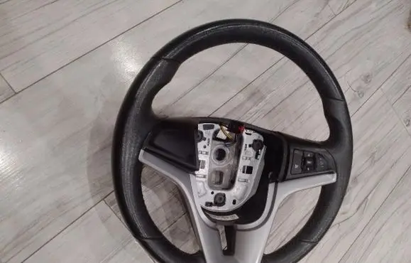 Chevrolet Orlando Steering wheel 95227504