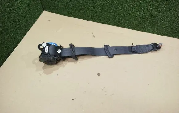 Hyundai i10 Rear seatbelt 89820B9000