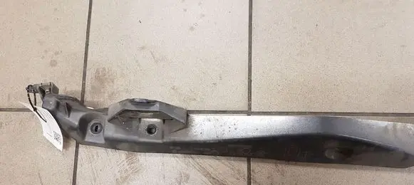 Renault Laguna III Fender mounting bracket 901260001R