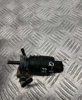 Audi Q7 4L Windscreen/windshield washer pump 1T0955651A