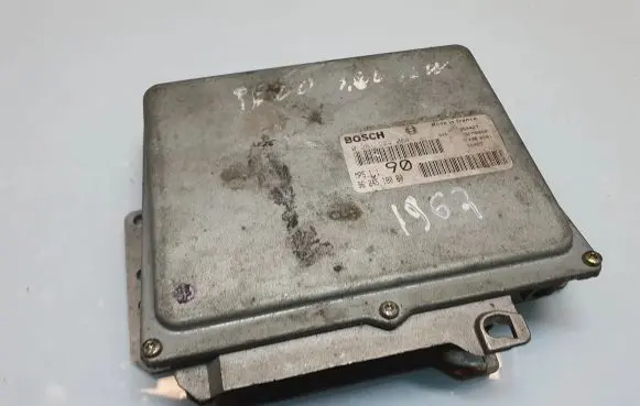 Citroen Xsara Picasso Engine control unit/module 0261204064