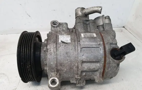 Volkswagen Golf V Air conditioning (A/C) compressor (pump) 1K0820859T
